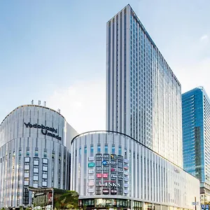 한큐 리스파이어 4*, 오사카 일본